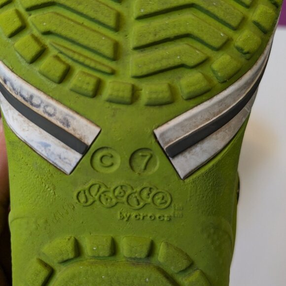 Green Crocs Clogs - Toddler Little Kid Size 7 - Picture 6 of 6